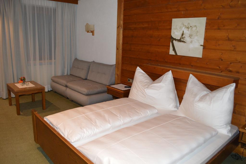 Gasthaus Glockle Apartamento Damuels Quarto foto