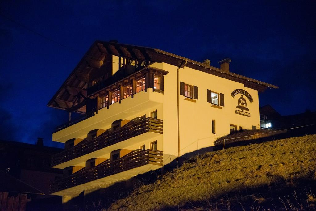 Gasthaus Glockle Apartamento Damuels Exterior foto