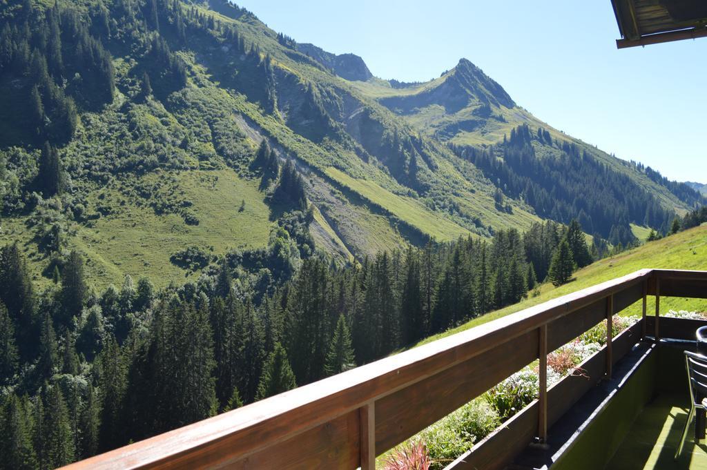 Gasthaus Glockle Apartamento Damuels Exterior foto