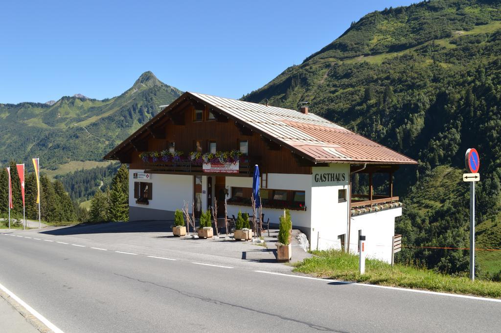 Gasthaus Glockle Apartamento Damuels Exterior foto
