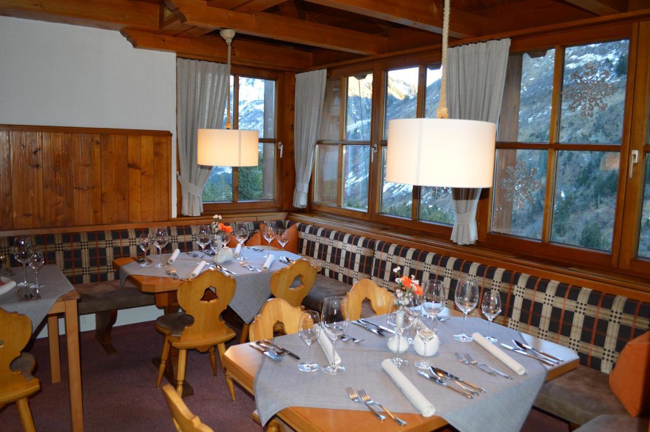 Gasthaus Glockle Apartamento Damuels Exterior foto
