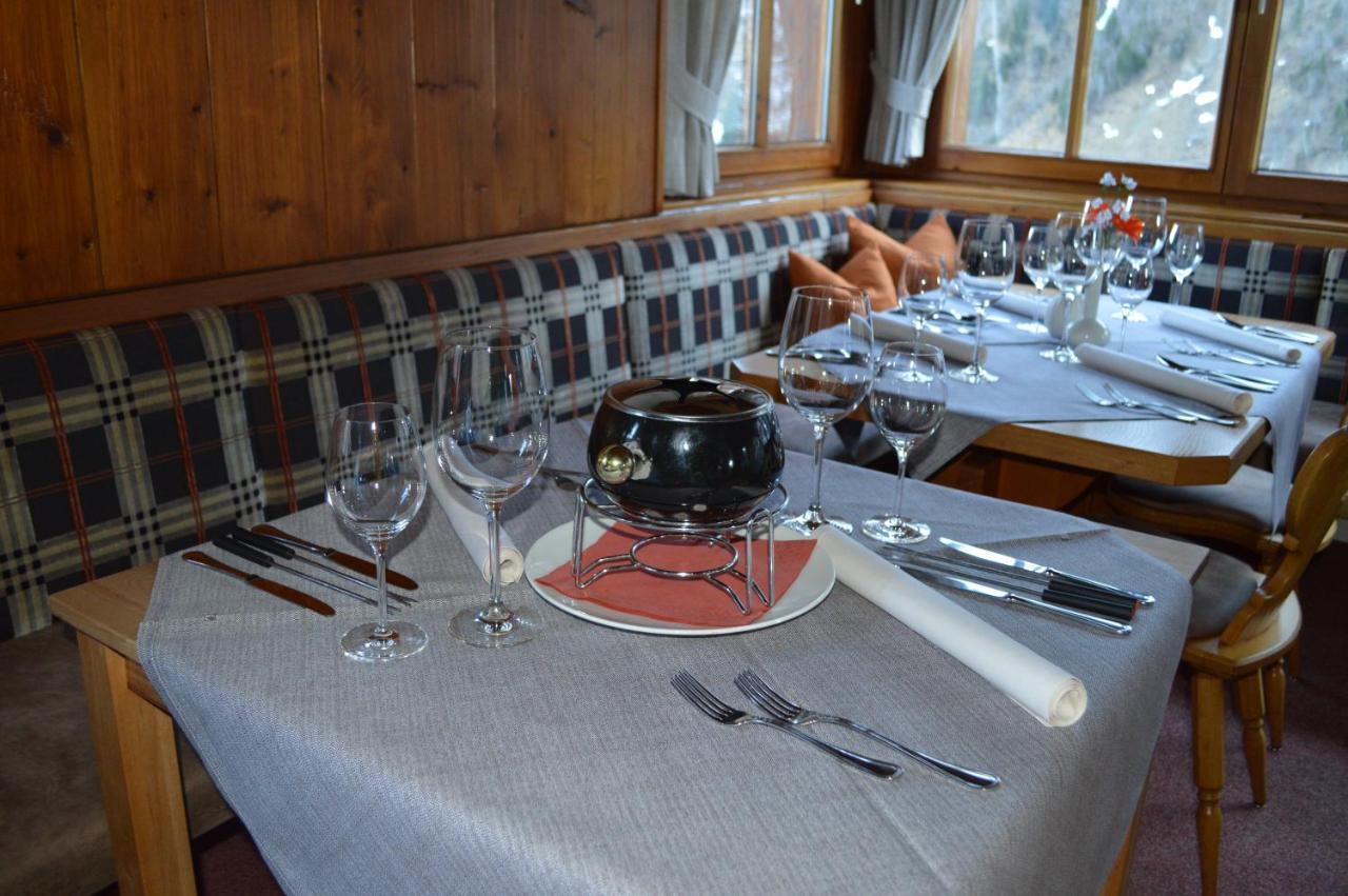 Gasthaus Glockle Apartamento Damuels Exterior foto